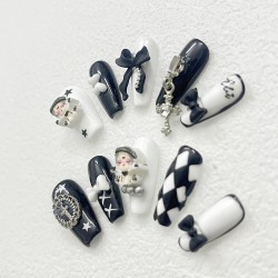 Alice in black and white